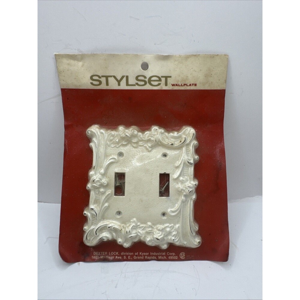 NEW Vintage 70s White French Provincial Style Wall Plate Outlet Cover